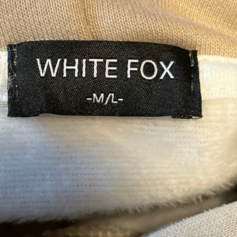 White Fox Vol.3 Women’s Hoodie Pullover Color Moon Sweatshirt Size M/L - Picture 3 of 14